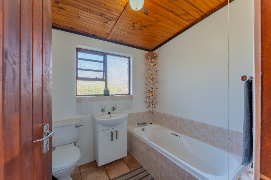 4 Bedroom Property for Sale in Cape St Francis Eastern Cape